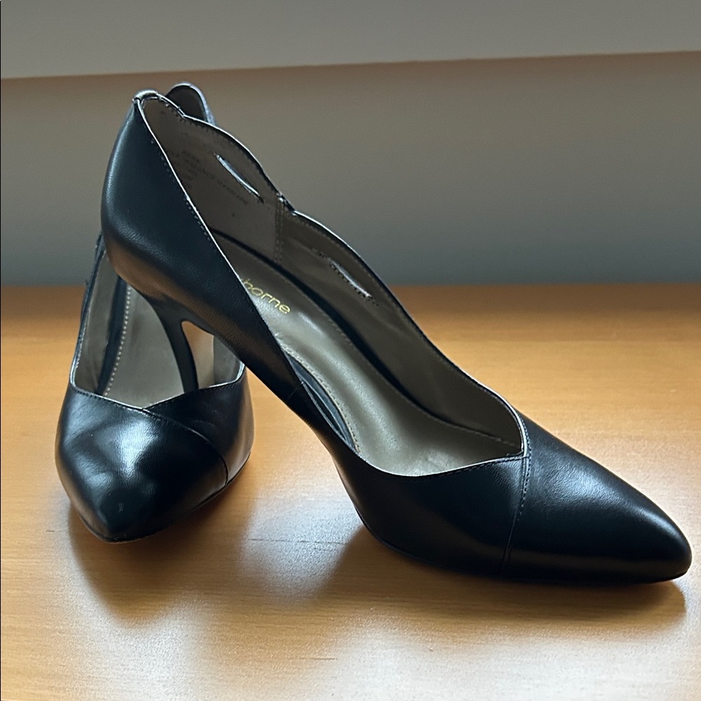 Liz Claiborne Black Leather Heels